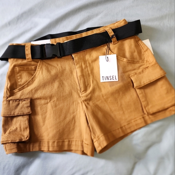 BNWT TINSEL Cargo Shorts - Picture 2 of 6